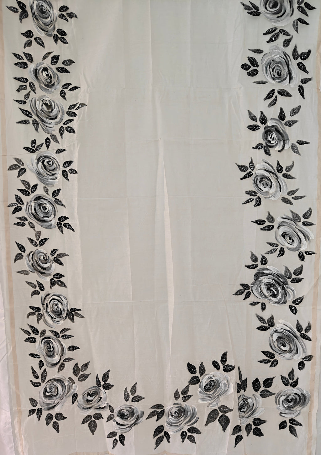 Pure malai chanderi dupatta with black roses